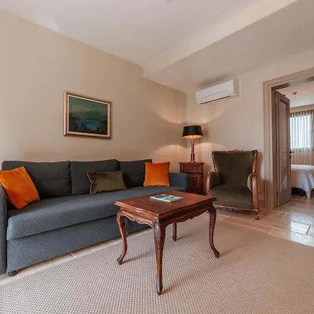 Odam Hotel
