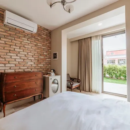 Hotel Odam *